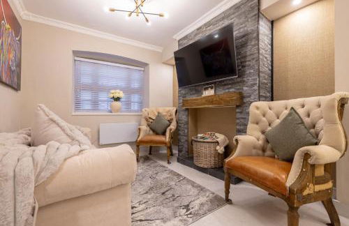 The Secret Garden, Donaghadee - The Hideaway - Stylish 5-Beds, and Lavish 3-Bedrooms - Guests 7 - Super Fast Speed Wi-FI - Foto 28