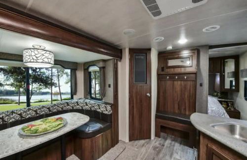 Heartland North Trail 31' RV - Photo 5