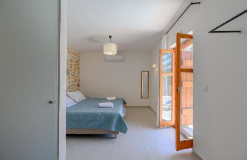 View Mare Maroulas - Foto 15