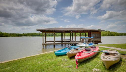 Waterfront Huntsville Home with Private Dock and Spa - Foto 2