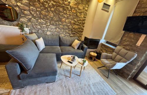 ΧΑΡΟΥΛΑ ΣΤΟΥΝΤΙΟ 2 - Foto 4