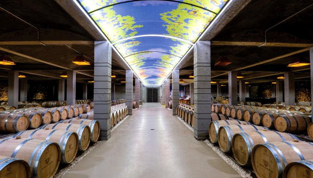 Alistrati Cave, Lazaridi Winery and City of Drama – Full-Day Private Tour - Photo 3