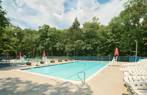 Spacious Waterfront Mansion wHot tubPoolTable - Foto 43