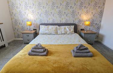 Your Leominster Base - 3BR Home with Garden & Parking - Foto 32