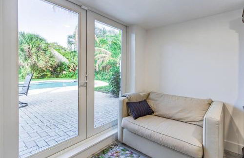 Spacious Fort Lauderdale HEATED Pool House, Grill and Beach 2.9 miles - Foto 20