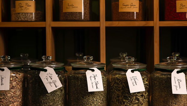 Taller de destilación de ginebra en París en francés - Foto 4