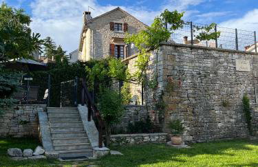 Aneta authentic Istrian House with pool & garden - Pet Friendly - Photo 1