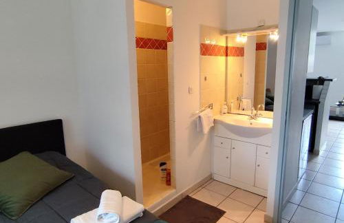 Appartement climatisé avec vue sur la cité - Foto 15