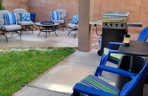 Home near Balloon Fiesta Park! - Photo 9