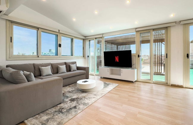 Xuru Stays I Posh & Panoramic 2bdr Rooftop 5 Min To Airport - Foto 13