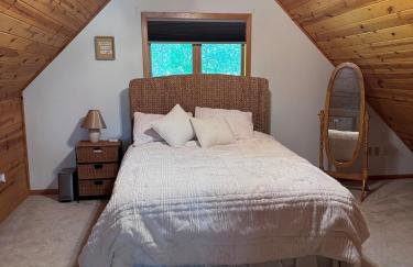 Spooner Shores - Wooded, Lakefront Retreat - Foto 23