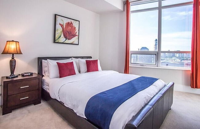 NAPA Furnished Suites Square One - Photo 6