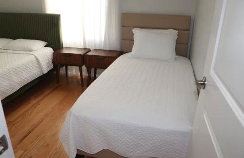 Spacious & Elegant 2 bedroom apartment in the heart of Uniondale - Foto 29