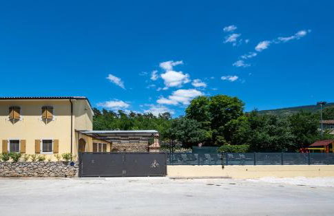 Holiday home in Šušnjevica with swimming pool - Photo 7