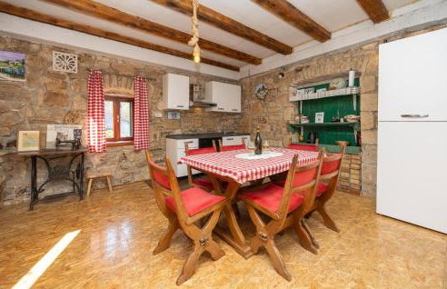 Beautiful Apartment In Hrvace With Wifi - Foto 5