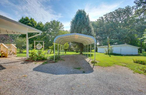 Home 9 Mi to Dtwn Springfield with Porch and Yard! - Foto 24