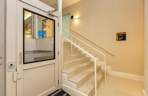 Luxuoso Apt Batel - 4 Minutos do Shopping Pátio Batel c/ Garagem, Piscina, Sauna e Academia - Foto 48