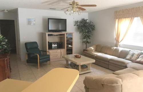 748A Z2b VILLAGE OF DE LA VISTA by REMAX Premier - Foto 12