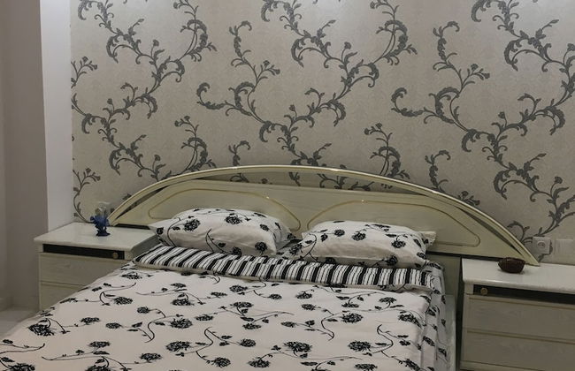 Calista Luxury Appt - Photo 4