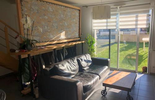 Maison neuve dans quartier tranquille - Foto 9