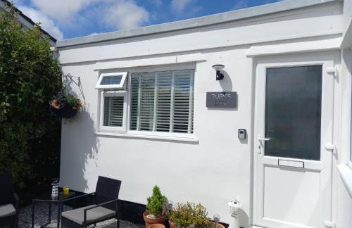 Ruby's Den - Foto 24