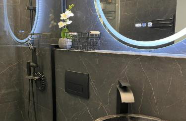 Modern Garden Apartment - City & Mountain View - Foto 26