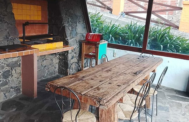 Beautiful Cabin Downtown Tapalpa Oven Mud Barbecue Grill 4 Room 12 ppl TV Wifi - Foto 62