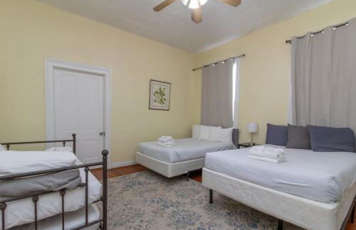 The Sunny Southern Manse Front Walk Downtown - Foto 18