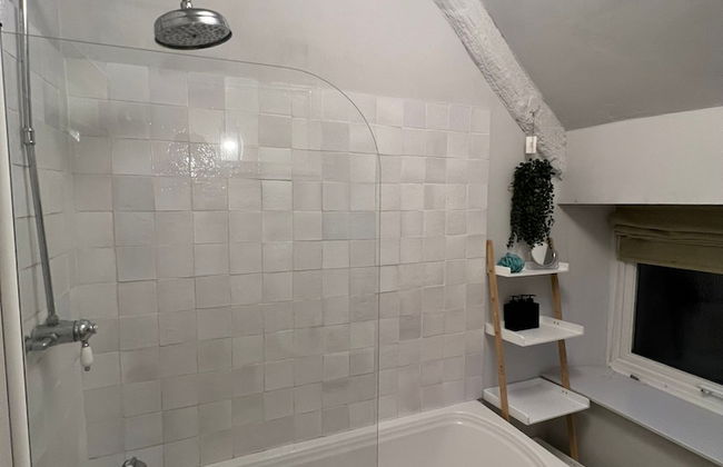 Beautiful 4-bed Cottage in Heart of the Cotswolds - Foto 18