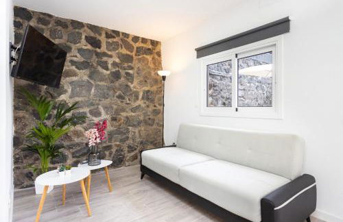 TenoHomes Sunny Terrace & Private Pool - Foto 15