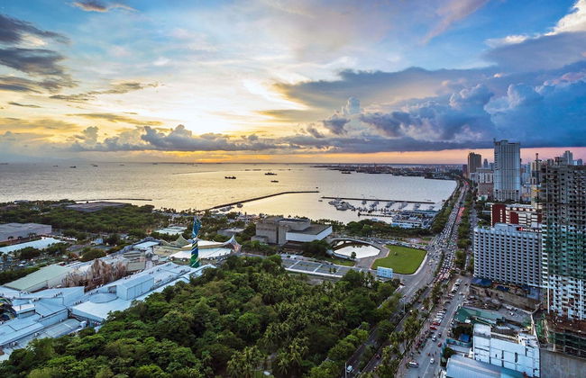 SM Breeze Residences Pasay Malate - Photo 1