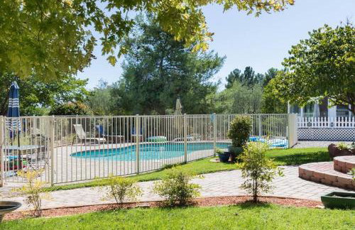 Kapila Gardens Family Retreat w/ private pool - Foto 6