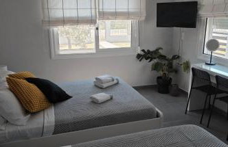 AEI Seaside Apartment Kariani - Photo 3