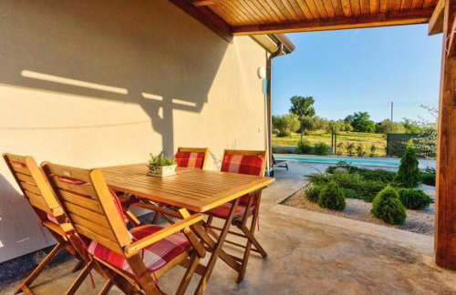 Pola kuće sa bazenom-Eja - Foto 21