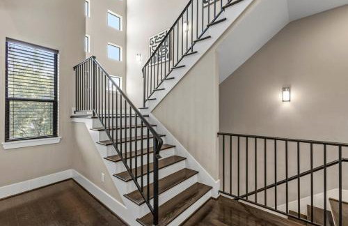 Gorgeous Property Near Convention Center - Foto 10