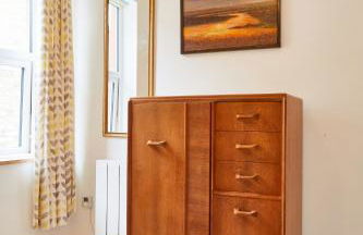 Binks - Seafront 1 bed first floor apartment - Photo 13