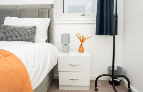 Stylish 3 bed house with free parking - Foto 20