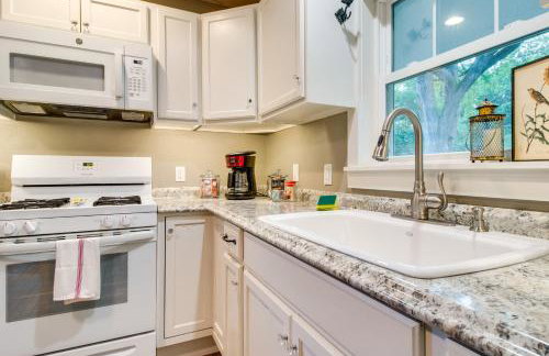 Updated Cotter Cottage Walk to White River! - Foto 12