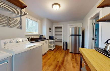 Renovated, Victorian, In-Unit Laundry & Kitchen - Foto 4