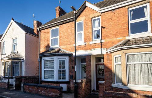 Edwardian Home Sleeps 6 Chesterfield - Foto 34