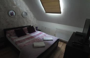 Cudowny Zakątek z Ogrodem i Basenem - Foto 7