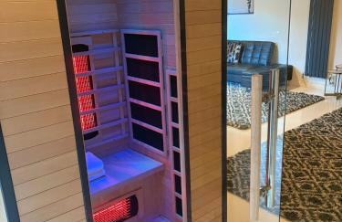 Hunters Hideaway Lodge - Private Hot Tub - Infrared Sauna - Dog Friendly - Foto 3