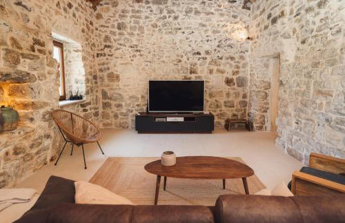 Maison Laurel - Beautiful Stone Estate With Private Pool, Near Split and Omiš - Foto 30