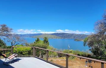 Lake View Home Community Pool in Riviera Heights - Foto 4