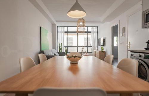 Peaceful & bright apartment with patio - Center - Foto 19