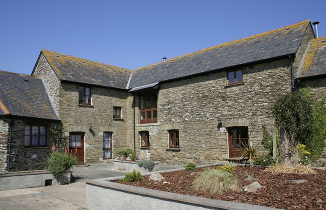 Polean Farm Cottages - Photo 3