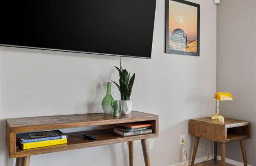 Sunkissed Private Pool 3BR Oasis w Outdoor Lounge - Foto 14