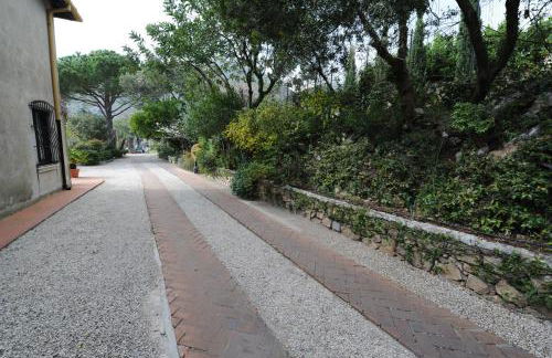 Il Casale villa con piscina e giardino vista mare - Foto 35