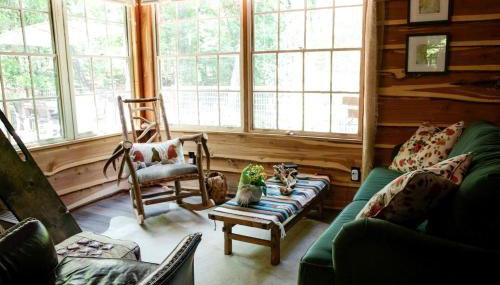 Hobbit Treehouse with Waterfall on the Brazos River for Glamping in Texas - Foto 2