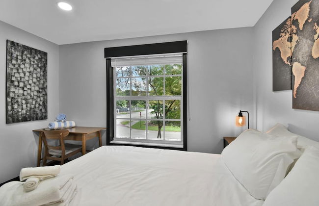 Escape to This Luxury Wilton Manors Villa - Foto 35